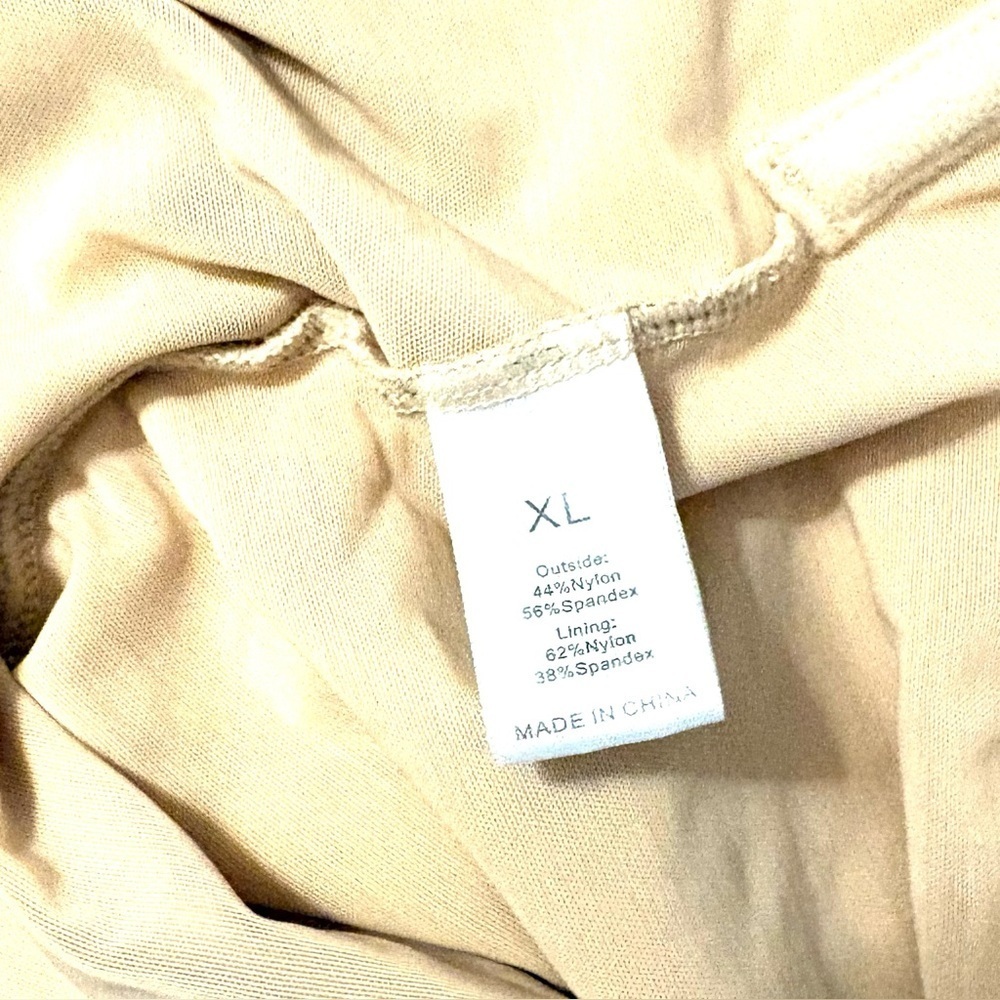 NWT HEY SHAPE Plunge Shapewear Thong Bodysuit Bodysuit, tan - Picture 4 of 4